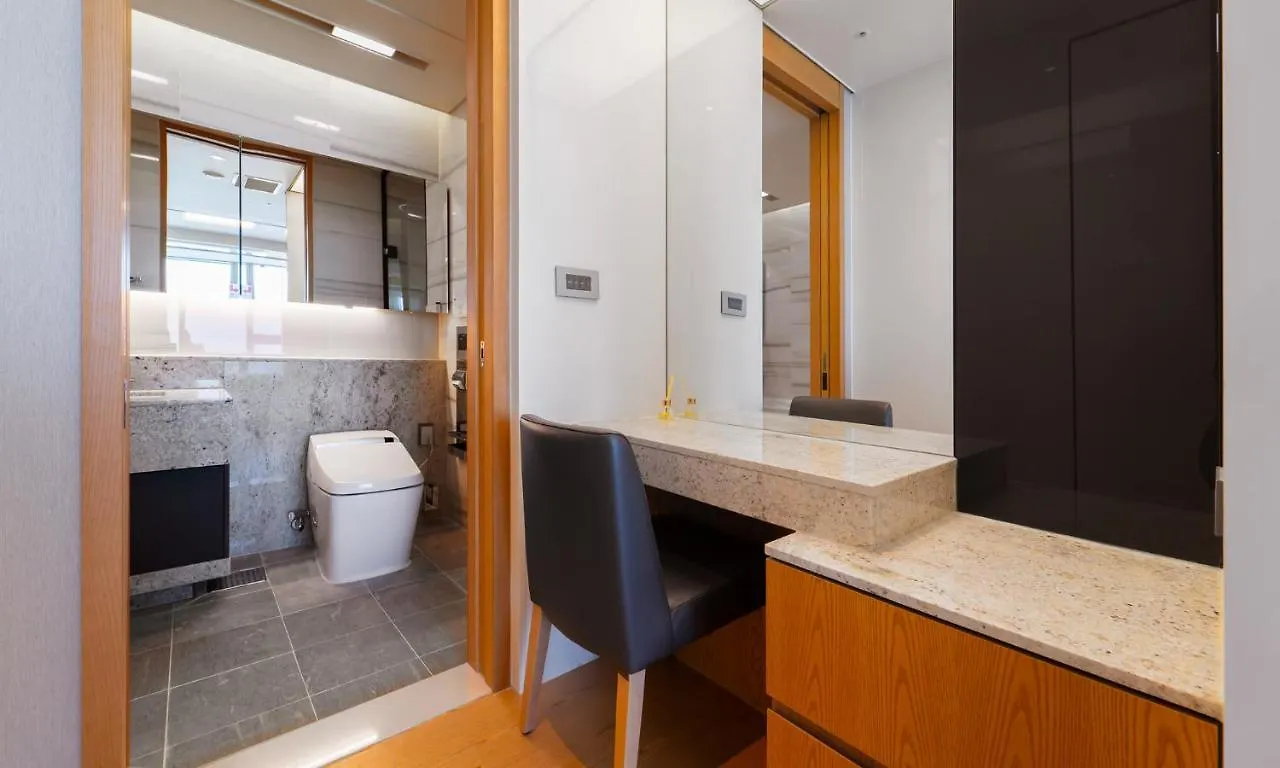 Grand Lct Residence Busan 4*,